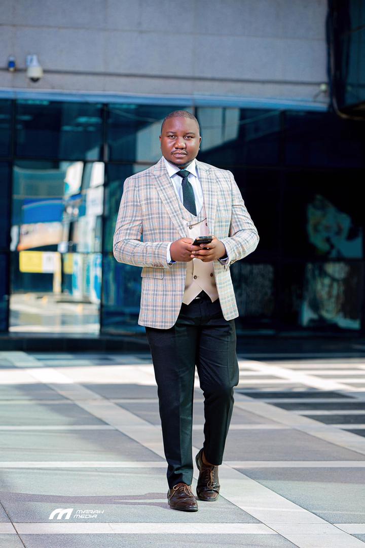 Daro Beige 3 Piece Suit