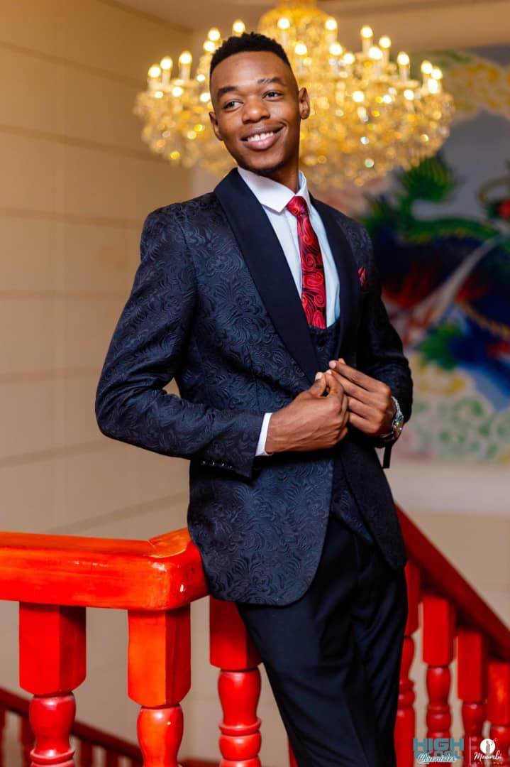 Groom’s Suit 3 piece - Image 3