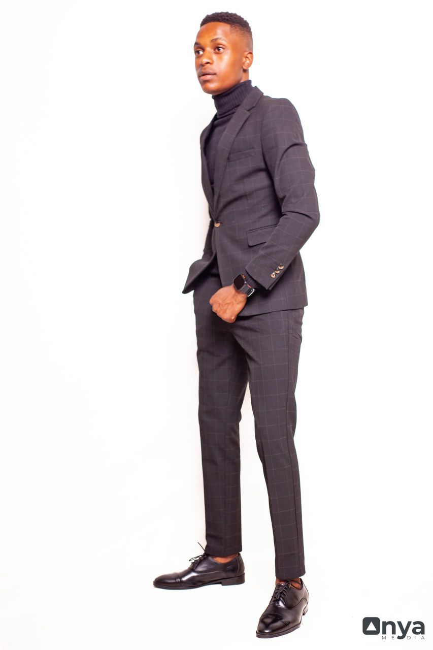Confidential Suit - Image 3